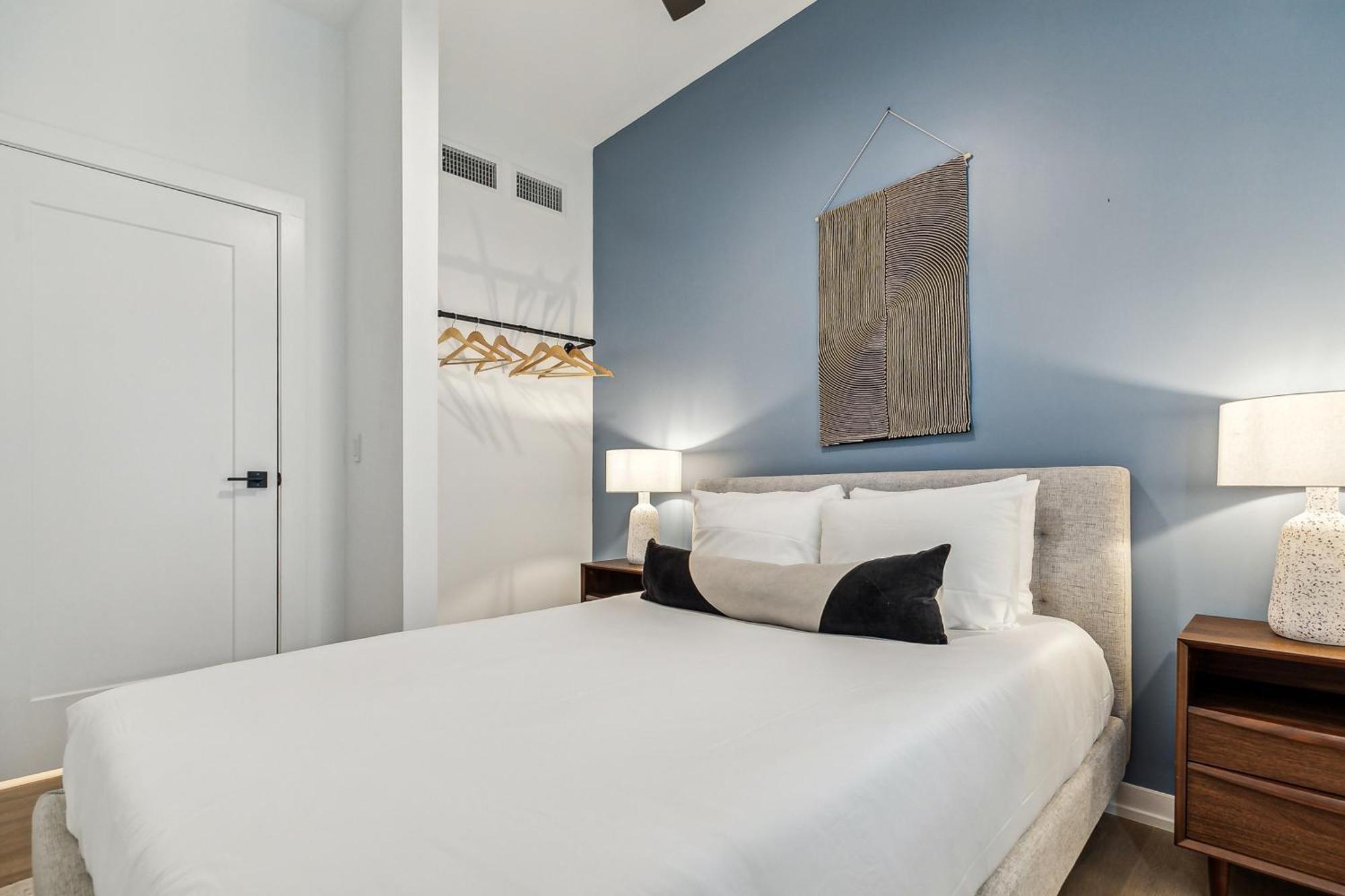 The Revelry Aparthotel New Orleans Rum bild