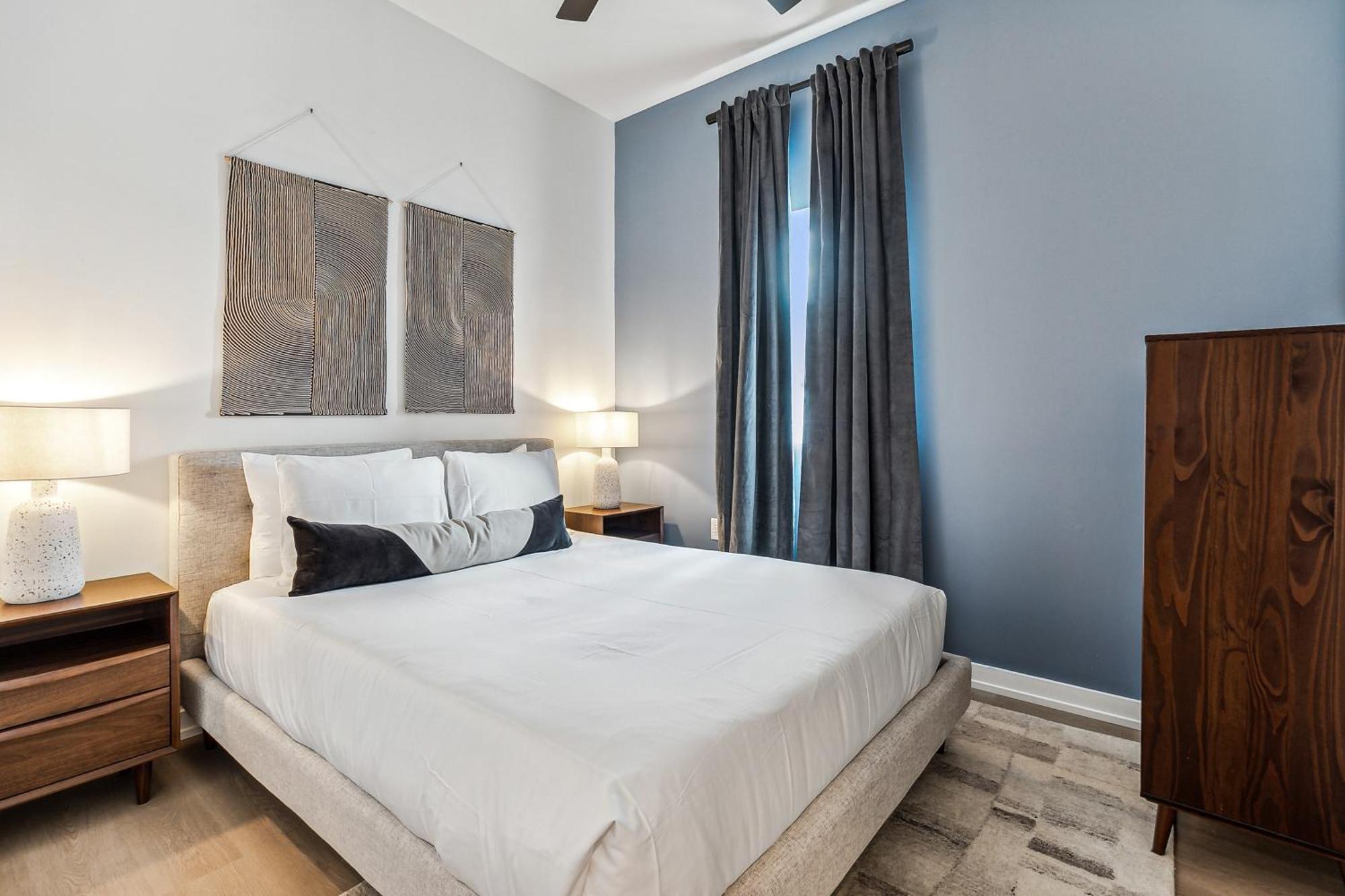 The Revelry Aparthotel New Orleans Rum bild