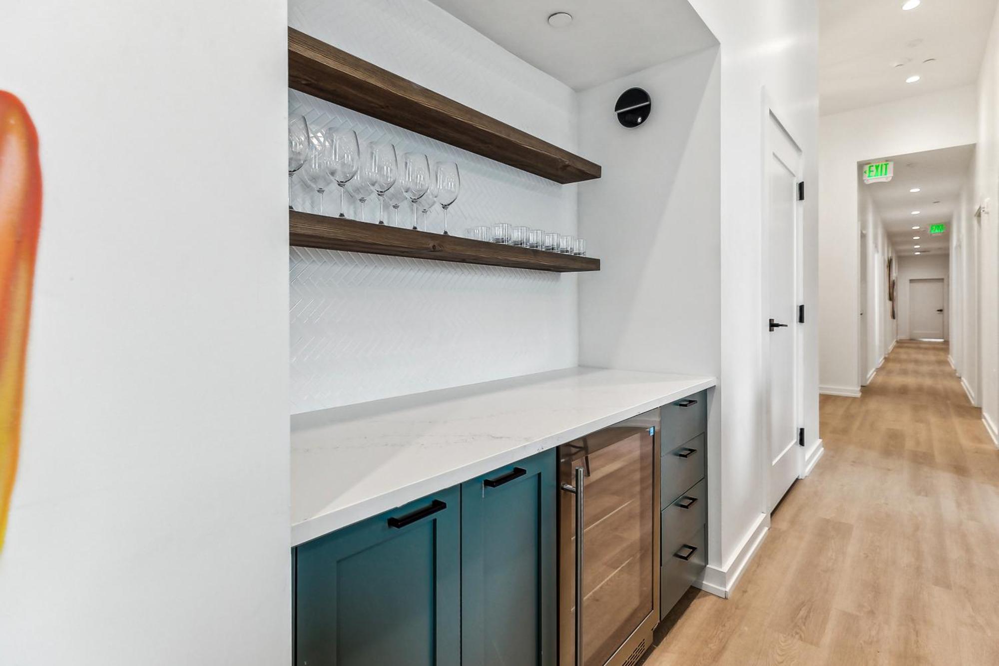 The Revelry Aparthotel New Orleans Rum bild